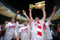Fussball: DFB Pokal Finale: JUBEL Miroslav Klose, David Alaba, Franck Ribery, Bastian Schweinsteiger (v.li., FCB)