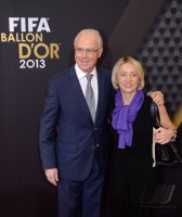 Fussball International  FIFA Ballon d Or 2013: Franz Beckenbauer (Deutschland) und Frau Heidi