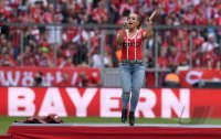 Fussball 1. Bundesliga Saison 16/17: FC Bayern Muenchen - SC Freiburg