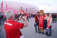 Fussball 1. Bundesliga Saison 17/18: FC Bayern Muenchen - VfL Wolfsburg