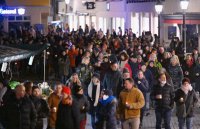 Demonstration von Gegner der Corona Massnahmen in der Tuebinger Altstadt