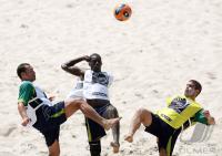 Training of the Brazilean National Beach Soccer Team