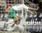 Fussball DFB-Pokal: Bremen - Leverkusen, Jubel VALDEZ