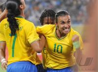 FUSSBALL  Olympia 2008   Vorrunde  Frauen   Brasilien - Korea DVR