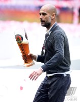 Fussball 1. Bundesliga Saison 15/16: Der FC Bayern feiert seine 26. Deutsche Meisterschaft