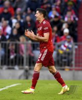 Fussball 1. Bundesliga Saison 21/22: FC Bayern Muenchen -  SC Freiburg