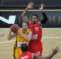 Basketball 1. Bundesliga 2012/2013: Walter Tigers Tuebingen  - s Oliver Baskets Wuerzburg