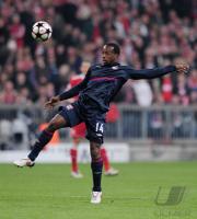 FUSSBALL  International CHL 09/10:  Sidney Govou (Olympique Lyon )