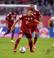 Fussball 1. Bundesliga Saison 21/22: FC Bayern Muenchen -  TSG 1899 Hoffenheim