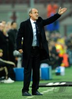 FUSSBALL SERIE A: AC Mailand - U.S. Palermo 10.11.2010Trainer Delio Rossi (Palermo)