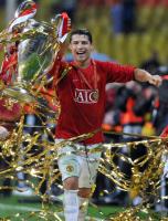 Fussball CHL  FINALE 2008 RONALDO (ManU) mit CHL Pokal