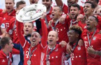 Fussball 1. Bundesliga Saison 15/16: Der FC Bayern feiert seine 26. Deutsche Meisterschaft
