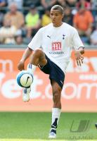 Fussball Premiership: Tottenham, JENAS Einzelaktion