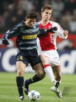 Fussball CL: Amsterdam - Mailand, Zweikampf