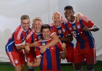 Fussball 1. Bundesliga 2014/2015:  TEAMJUBEL FC Bayern Muenchen