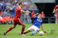 FUSSBALL: LIGA TOTAL CUP 2010 , 1. HALBFINALE: SCHALKE - HAMBURG