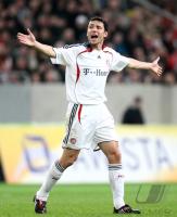 Fussball 1. Bundesliga: Bayern, Mark VAN BOMMEL