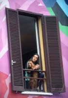 Corona Krise in Mailand: Bewohner klatscht fuer Rettungskraefte