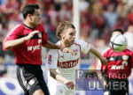 Fussball 1. Bundesliga: Leverkusen - Stuttgart, Zweikampf