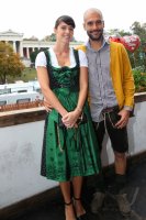 FUSSBALL 1. BUNDESLIGA 14/15:  FC Bayern Muenchen besucht das Oktoberfest