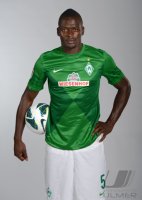 Fussball 1. Bundesliga, Saison 2012/2013, Werder Bremen: Assani Lukimya im exklusiven Pressefoto ULMER Fotoshooting