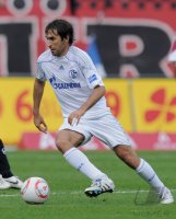 Fussball 1. Bundesliga  Saison 2010/2011:  Raul (FC Schalke 04)