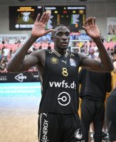 Basketball 1. Bundesliga 23/24: Tigers Tuebingen - Basketball LÅ¡wen Braunschweig