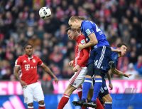 Fussball 1. Bundesliga Saison 16/17: FC Bayern Muenchen - FC Schalke 04