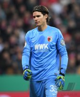 Fussball DFB Pokal 2. Runde 16/17: FC Bayern Muenchen - FC Augsburg