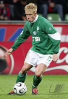 Fussball 1. Bundesliga: Bayer Leverkusen - VFL Wolfsburg, Einzelaktion am Ball.