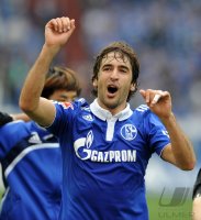 Fussball: 1. Bundesliga Saison 2010/2011: Schalke 04, FARFAN