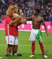 Fussball 1. Bundesliga Saison 16/17: FC Bayern Muenchen - Borussia Moenchengladbach