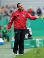 FUSSBALL, DFB Pokal 1. Hauptrunde: Trainer Frank Schmidt (1 FC Heidenheim 1846)