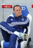 FUSSBALL1. Bundesliga  Saison 2011/2012: TSG 1899 HoffenheiFUSSBALL1. Bundesliga  Saison 2011/2012: Trainer Huub Stevens (FC Schalke 04)