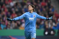 Fussball DFB Pokal 2. Runde 16/17: FC Bayern Muenchen - FC Augsburg