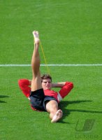 Fussball 1. Bundesliga 11/12: FC Bayern Muenchen Training in Doha