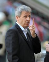 Fussball 1. Bundesliga :  Trainer Lucien Favre (Borussia Moenchengladbach)