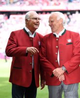 Fussball 1. Bundesliga Saison 16/17: FC Bayern Muenchen - SC Freiburg