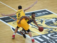 Basketball 1. Bundesliga 15/16 Hauptrunde: Walter Tigers Tuebingen - Phoenix Hagen