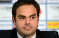 Fussball 2. Bundesliga:  InFussball 2. Bundesliga:  Manager Robert Schaefer (TSV 1860 Muenchen)