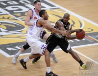 Basketball 1. Bundesliga 2011/2012:  Walter Tigers Tuebingen - BG Goettingen