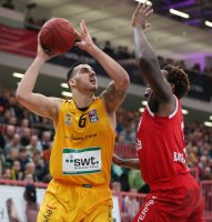Basketball 1. Bundesliga 15/16 Hauptrunde: Walter Tigers Tuebingen - Telekom Baskets Bonn