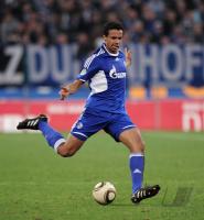 FUSSBALL  Joel Matip  ( FC Schalke 04)