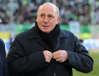 Fussball: 1. Bundesliga Saison 2010/2011: Wolfsburg, HOENESS