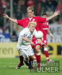 Fussball Uefa-Cup: Bochum - Luettich, Zweikampf