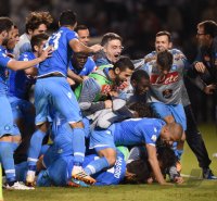 Fussball Supercoppa Italia Finale 2014 in Doha: JUBEL SSC Neapel