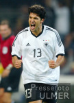 Fussball - EM-Qualifikation: Deutschland - Schottland, JUBEL BALLACK