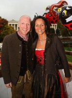 FUSSBALL 1. BUNDESLIGA:  Sportvorstand Matthias Sammer mit seiner Frau Karin