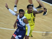 Basketball 2. Bundesliga  19/20: Tigers Tuebingen - Eisbaeren Bremerhaven