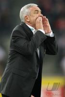 Fussball 2. Bundesliga: Koeln, LATOUR